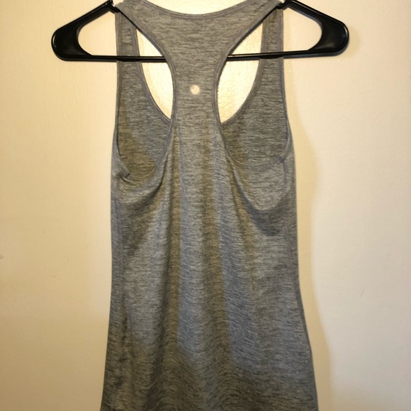 Dark/light gray workout tanks - Picture 5 of 6